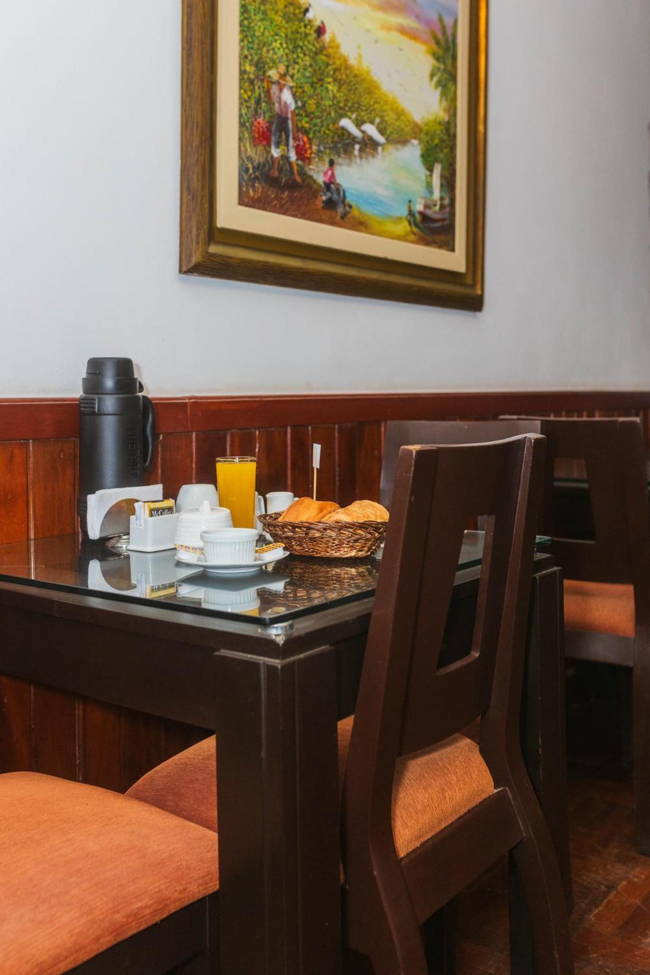 Hotel B'Liam Tumbes Zewnętrze zdjęcie